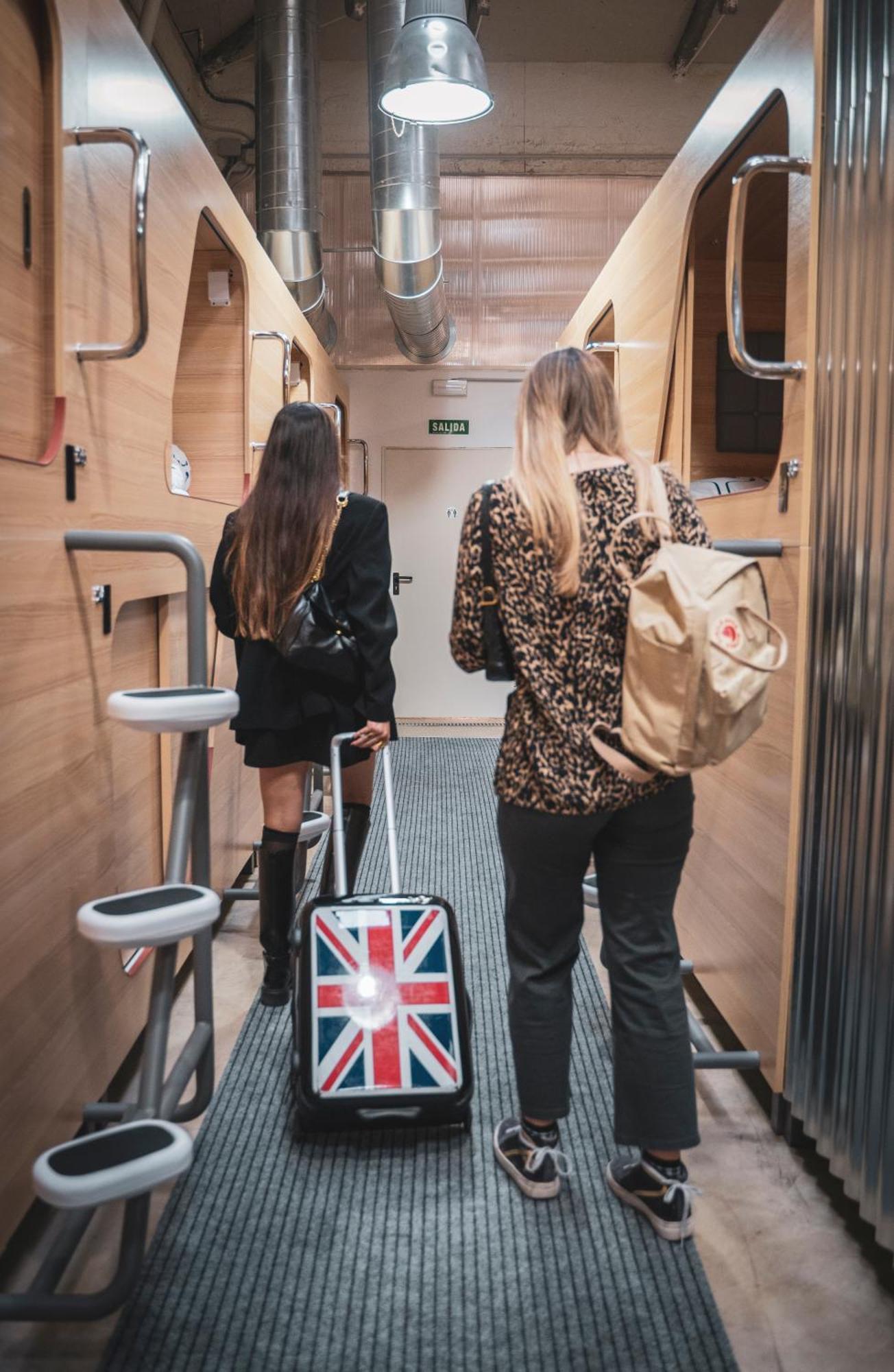 Capsulehotel Gallery Residencia Madrid