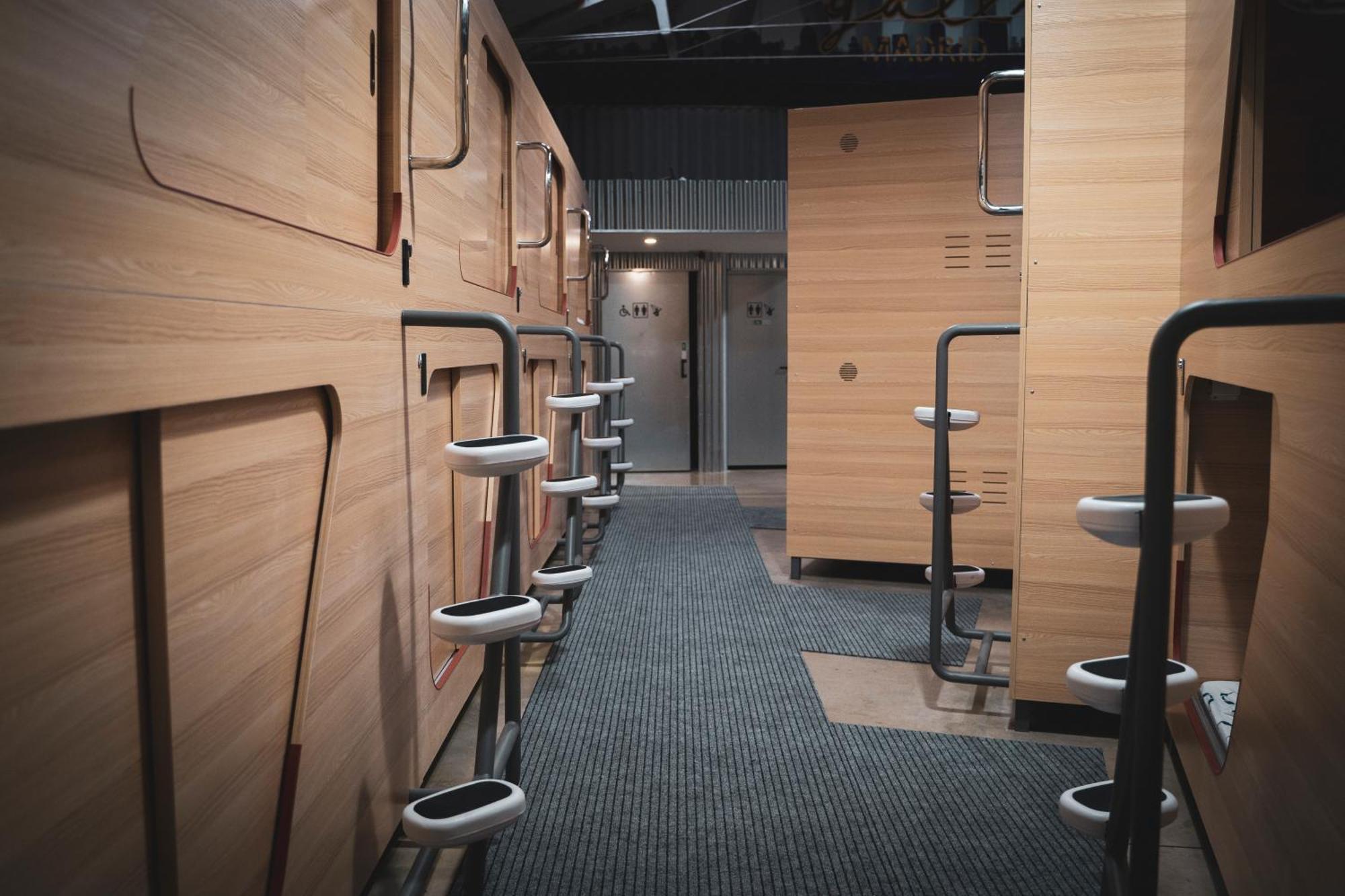 Capsulehotel Gallery Residencia Madrid